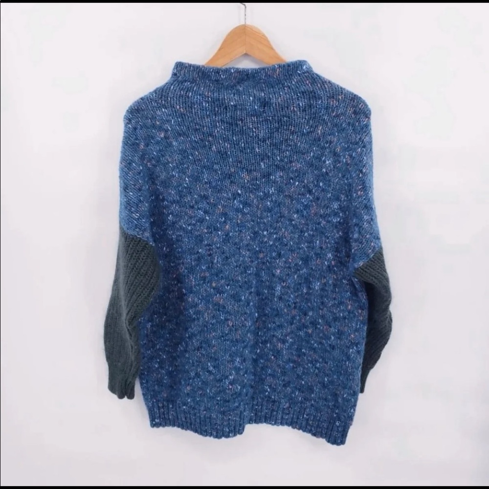Multi Color Sweater - Picture 3 of 3